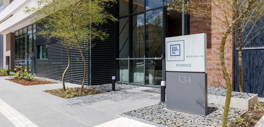 Essential Brooklin – Studio