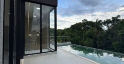 Casa Alto Padrão – 5 Suítes e Elevador