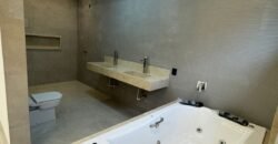 Casa Alto Padrão – 5 Suítes e Elevador