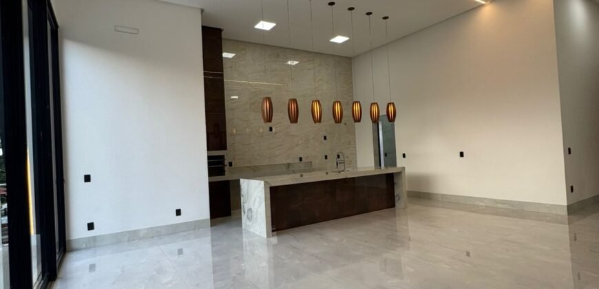 Casa Alto Padrão – 5 Suítes e Elevador