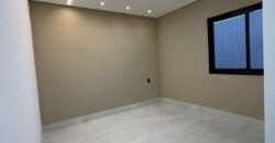 Casa Alto Padrão – 5 Suítes e Elevador