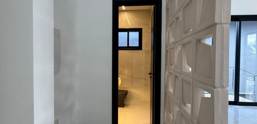 Casa Alto Padrão – 5 Suítes e Elevador