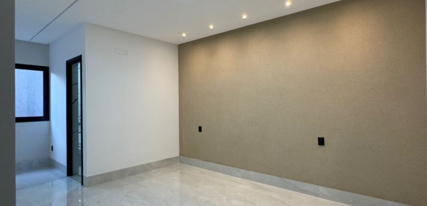 Casa Alto Padrão – 5 Suítes e Elevador