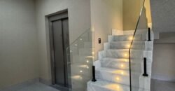 Casa Alto Padrão – 5 Suítes e Elevador