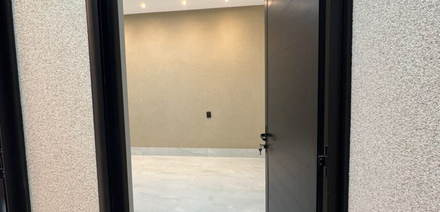 Casa Alto Padrão – 5 Suítes e Elevador