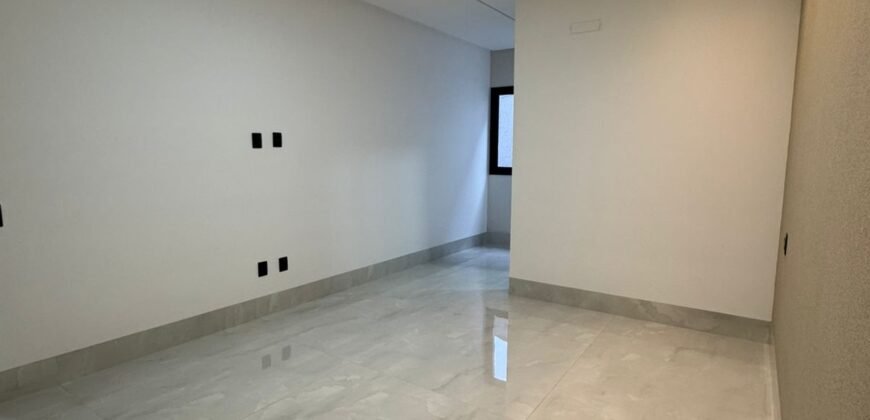 Casa Alto Padrão – 5 Suítes e Elevador