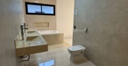 Casa Alto Padrão – 5 Suítes e Elevador